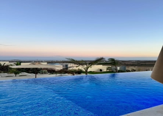 Villa S+2 avec piscine et vue panoramique