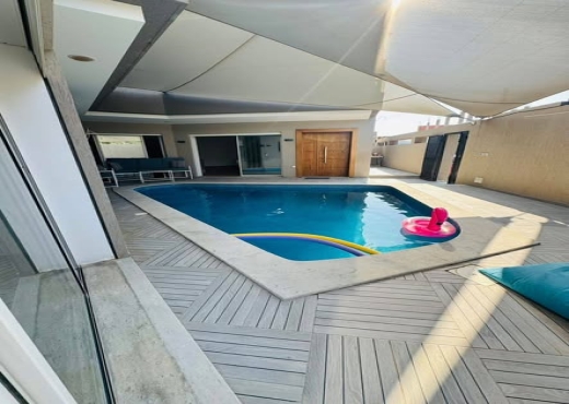 Maison haut standing avec piscine